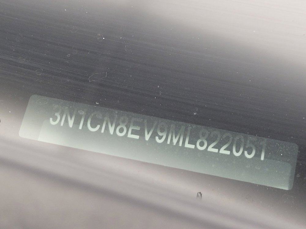 Used 2021 Nissan Versa SV image 33