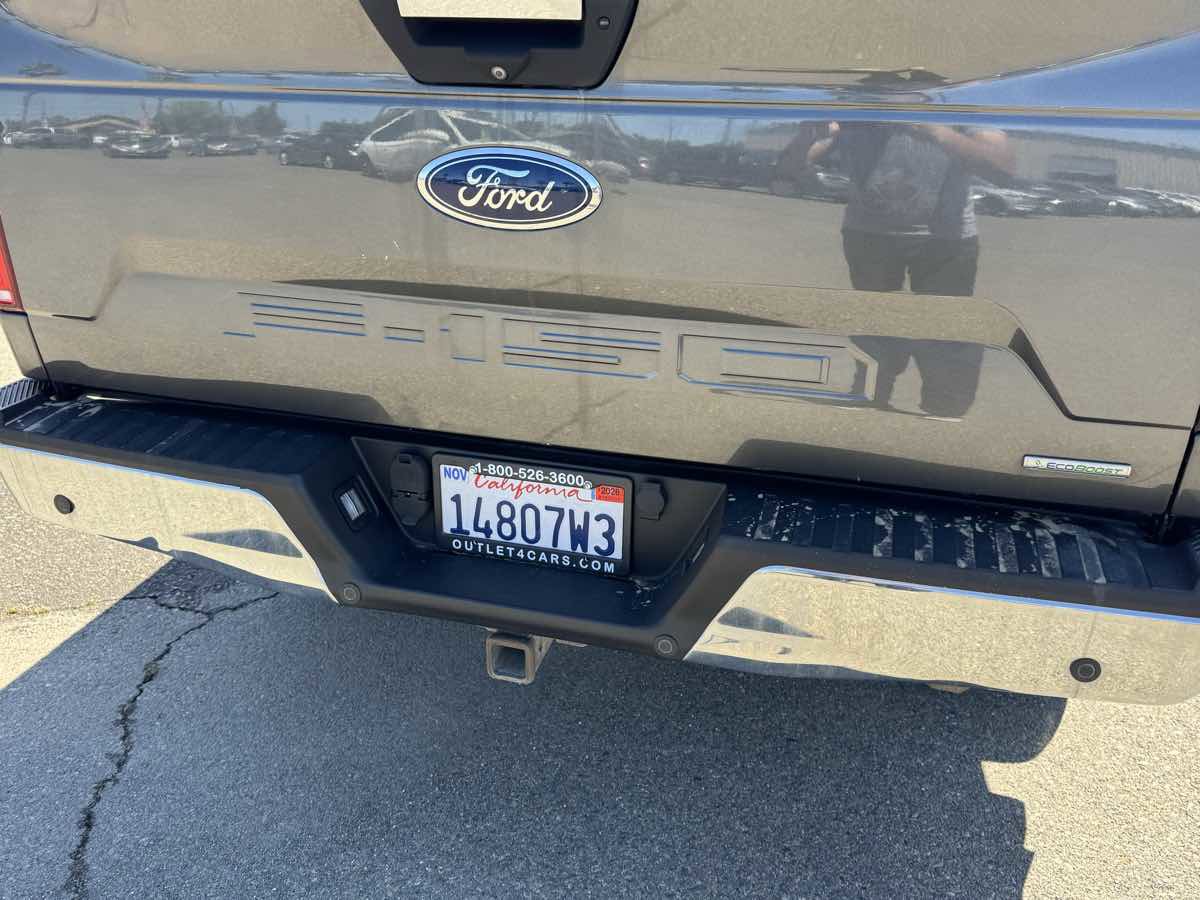 Used 2018 Ford F150 XLT w/ Equipment Group 302A Luxury image 9