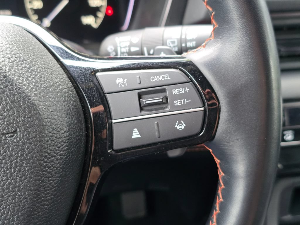 Used 2023 Honda Pilot TrailSport image 31