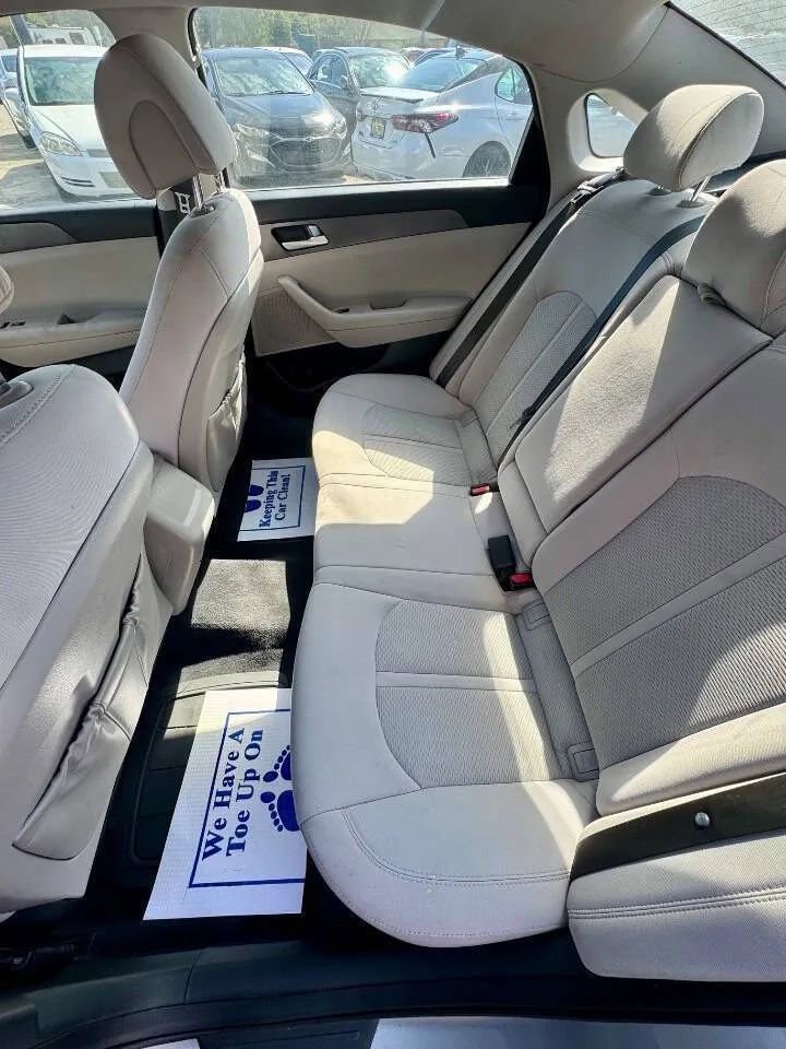Used 2016 Hyundai Sonata SE image 9