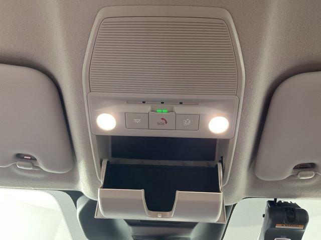 New 2026 Nissan Kicks SR image 34