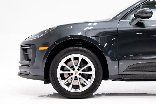 Used 2024 Porsche Macan AWD/4WD image 26