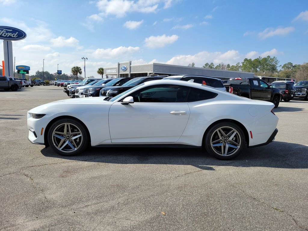 New 2026 Ford Mustang Coupe image 3
