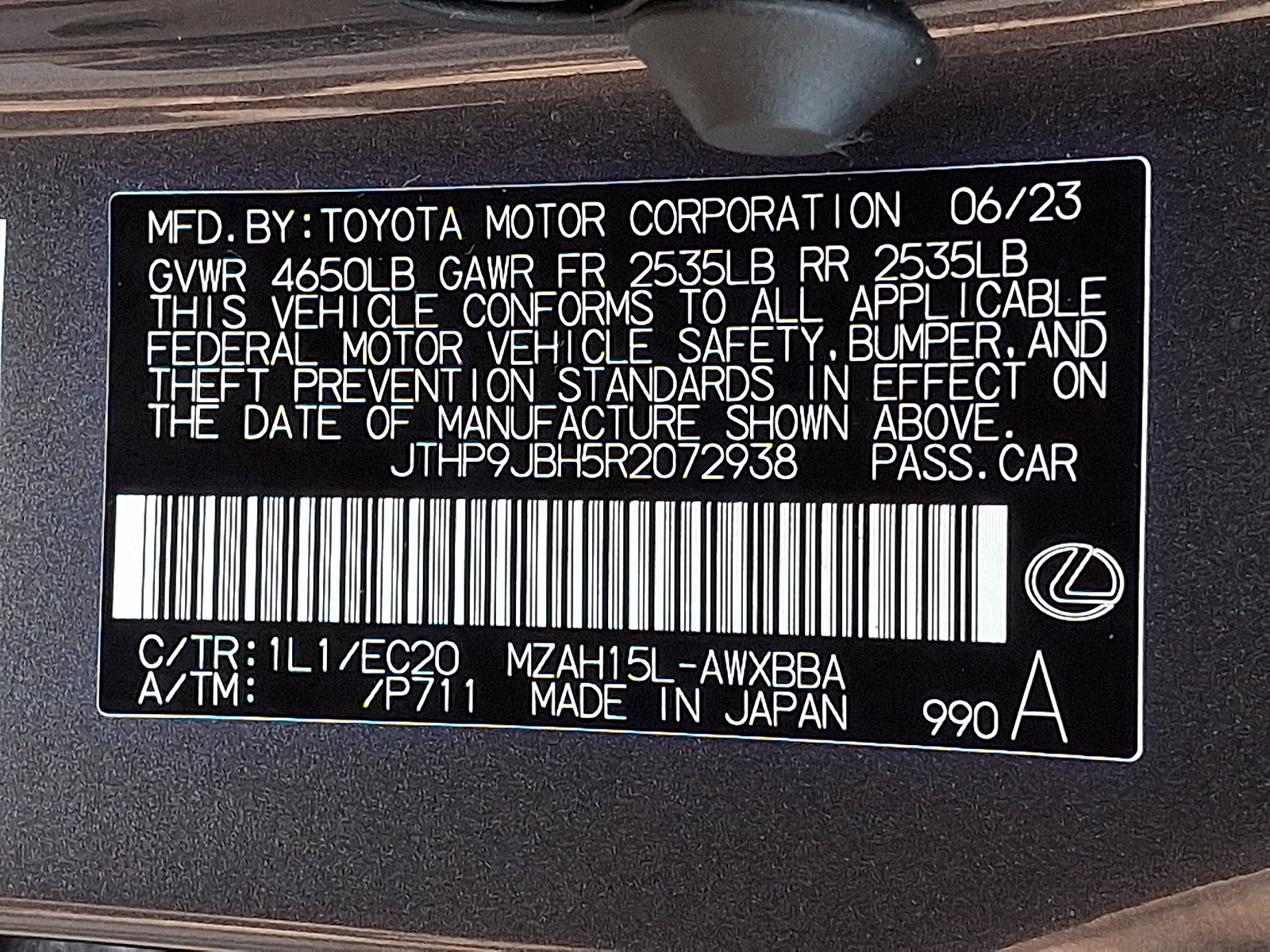 Used 2024 Lexus UX 250h AWD w/ Premium Package image 27