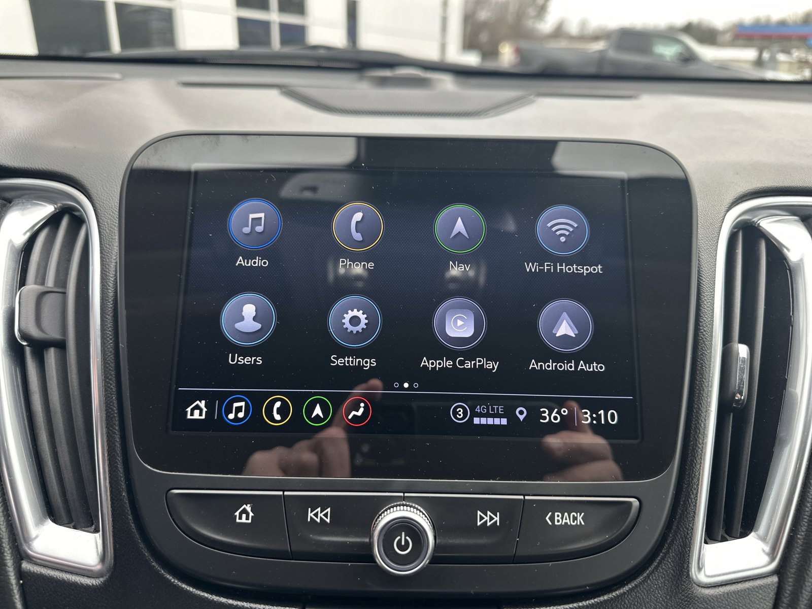 Used 2024 Chevrolet Malibu LT image 14