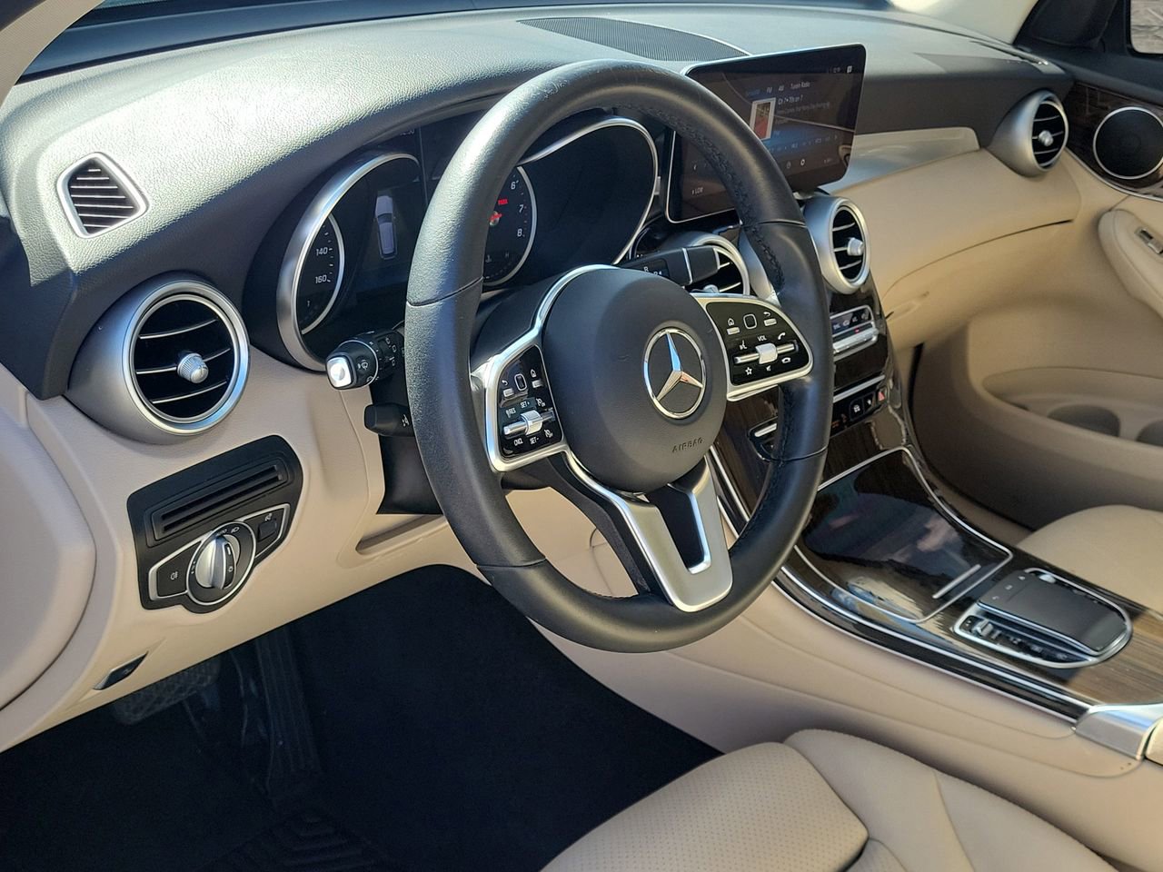 Certified 2021 Mercedes-Benz GLC 300 image 22