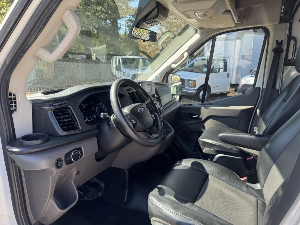 Used 2020 Ford Transit 250 Medium Roof w/ Load Area Protection Package image 11