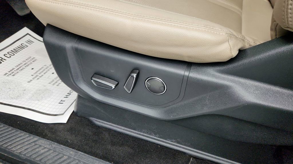 Used 2022 Ford Expedition Max Limited image 12