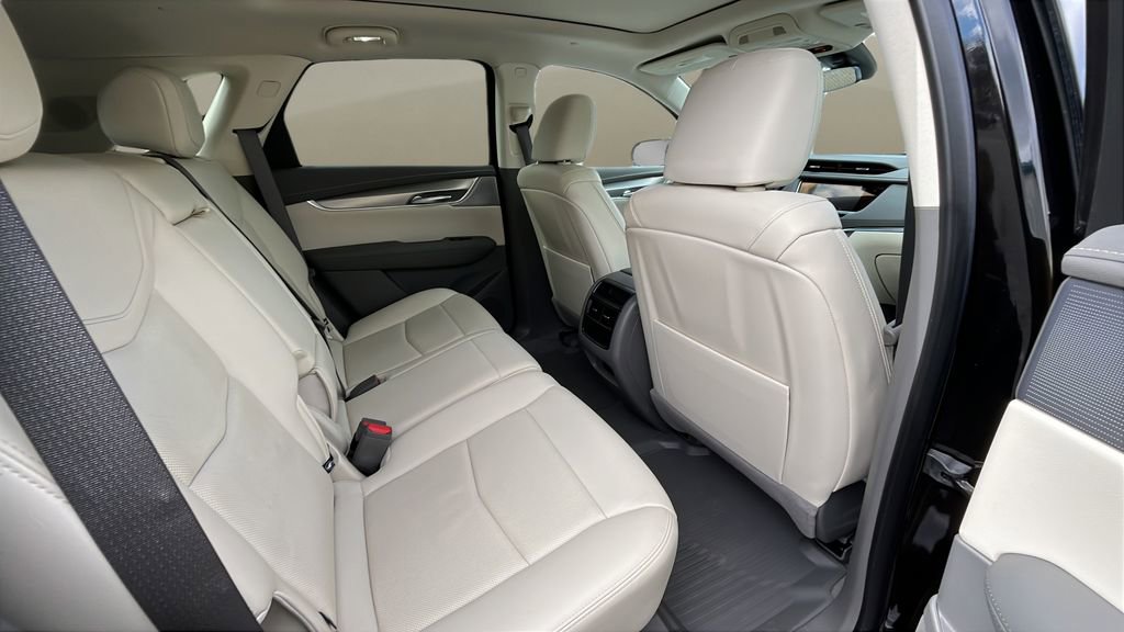 Used 2023 Cadillac XT5 Premium Luxury w/ LPO, Floor Liner Package image 15
