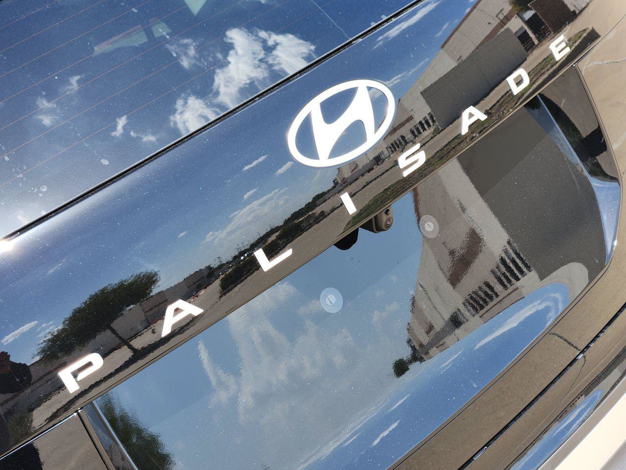 New 2027 Hyundai Palisade SEL Premium FWD image 8