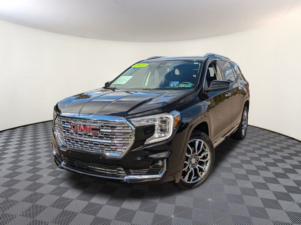 Used 2022 GMC Terrain Denali image 1