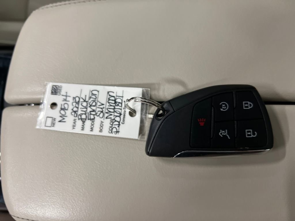 Certified 2023 Buick Envision Avenir image 30