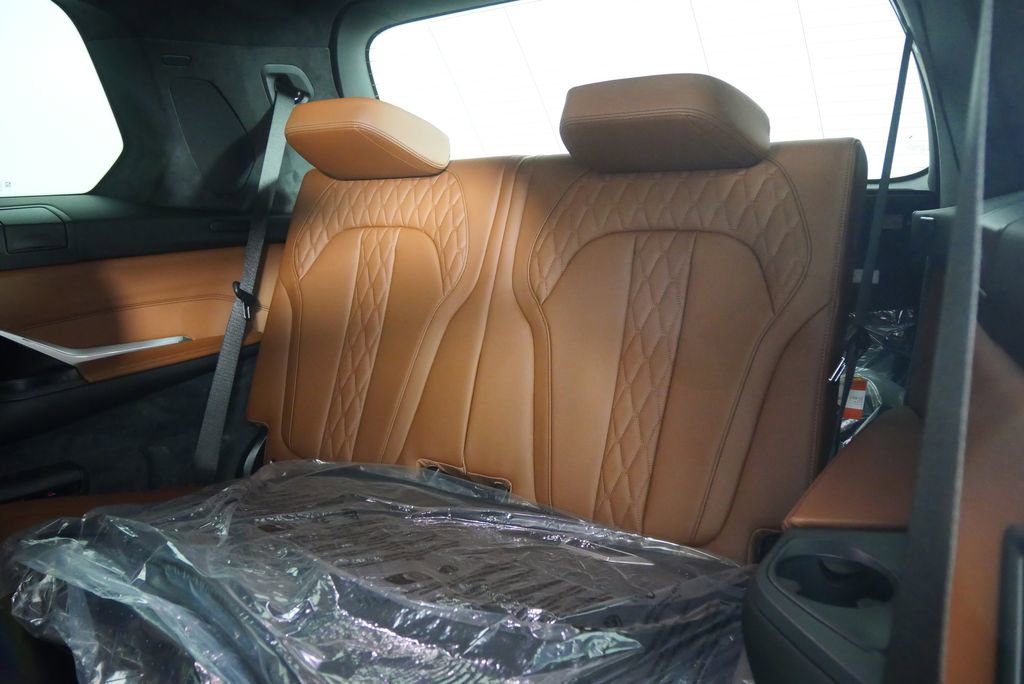 New 2026 BMW X7 xDrive40i w/ Executive Package image 19