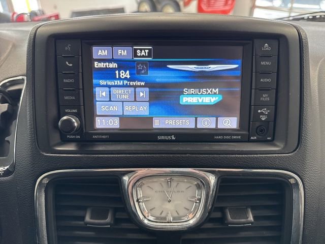 Used 2013 Chrysler Town & Country Touring image 41