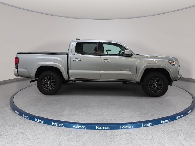 Certified 2023 Toyota Tacoma SR5 AWD/4WD image 4
