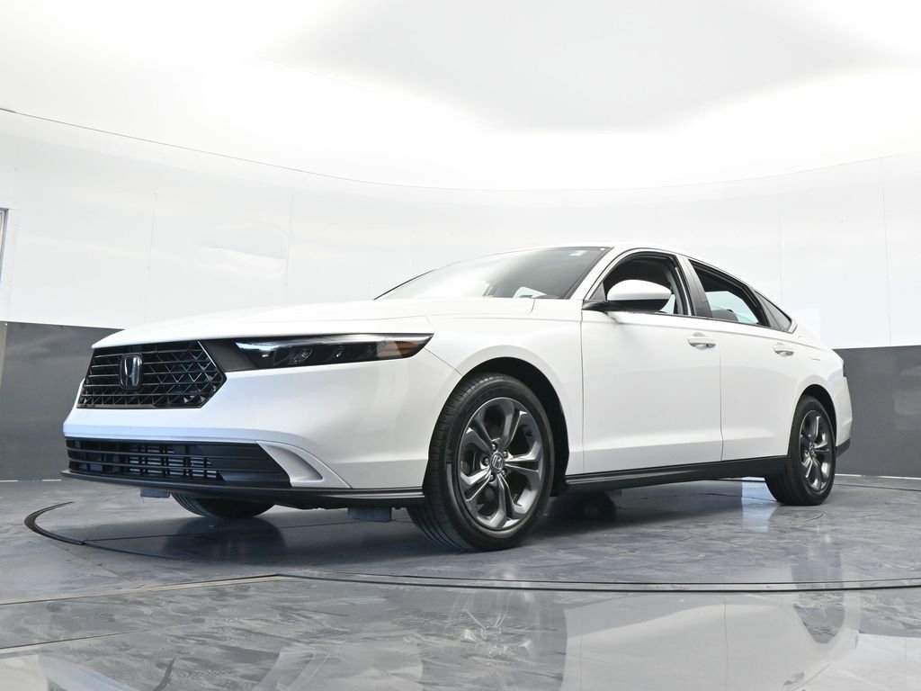 Used 2023 Honda Accord EX image 56