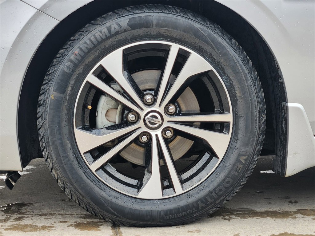 Used 2021 Nissan Sentra SV image 11