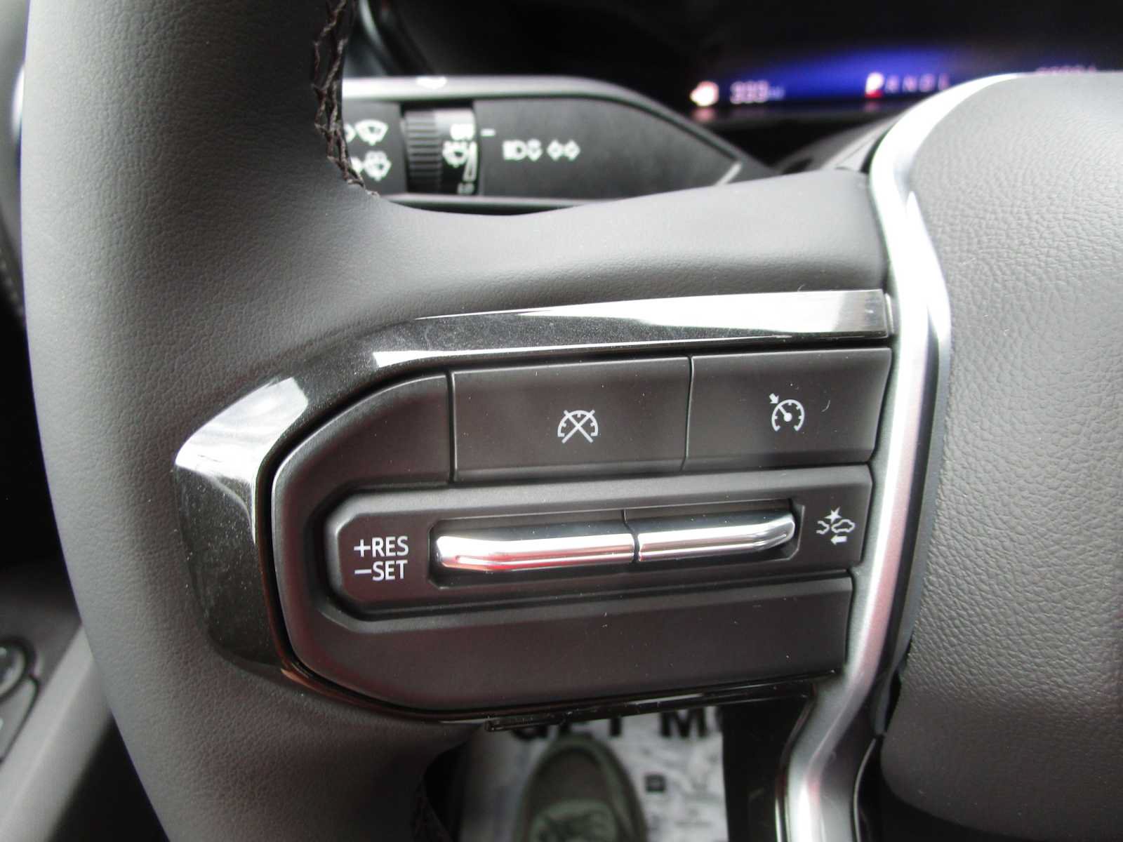 Used 2023 Chevrolet Colorado LT w/ LT Convenience Package II RWD image 28