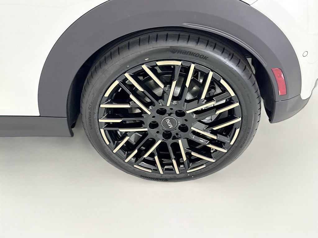 New 2026 MINI Cooper S image 28