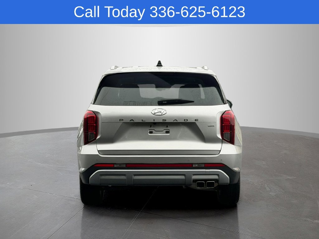 Used 2024 Hyundai Palisade SEL w/ Premium Package AWD/4WD image 4