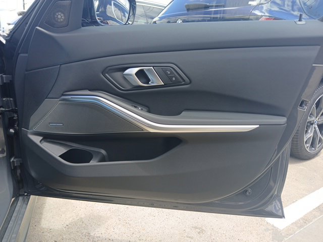 New 2026 BMW 330i Sedan w/ M Sport Package RWD image 13