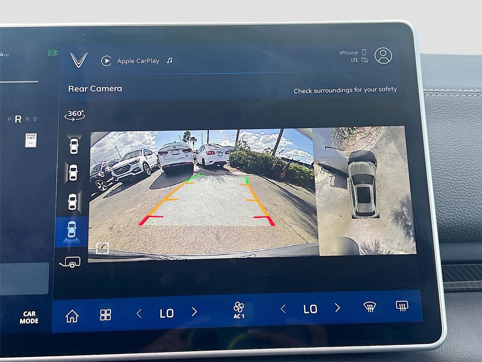 New 2025 VinFast VF 8 Eco AWD/4WD image 14