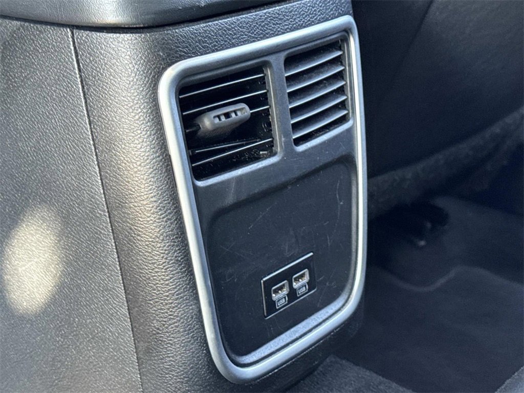 Used 2023 Chrysler 300 Touring image 15