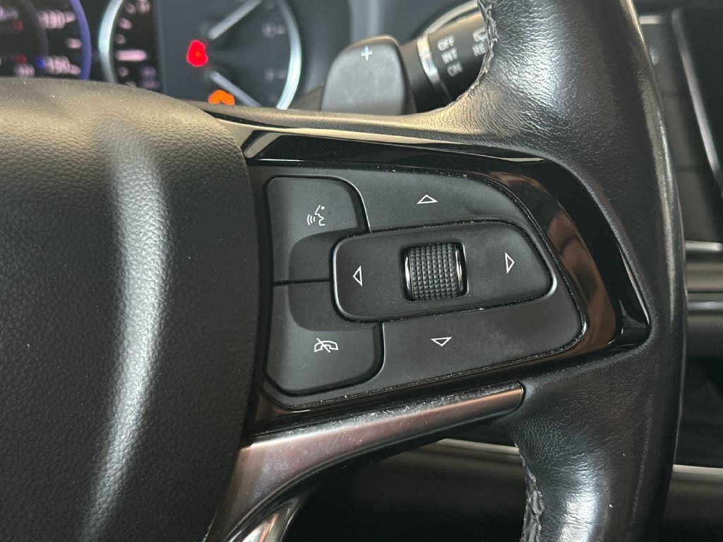Used 2022 Buick Enclave Premium FWD image 24