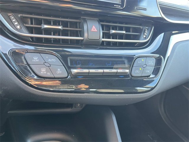 Used 2018 Toyota C-HR XLE image 32