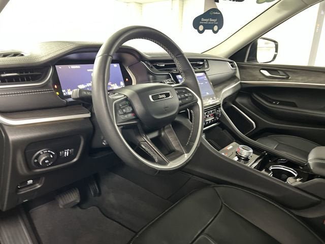 Used 2022 Jeep Grand Cherokee Limited w/ Luxury Tech Group II AWD/4WD image 10