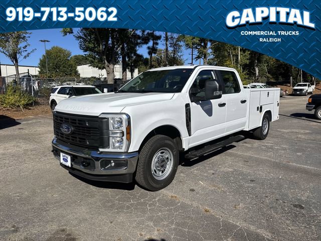 New 2026 Ford F250 XL w/ XL Chrome Package image 4