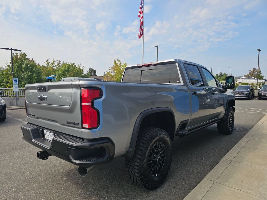 New 2026 Chevrolet Silverado 2500 ZR2 w/ LPO, Dark Essentials Package AWD/4WD image 7