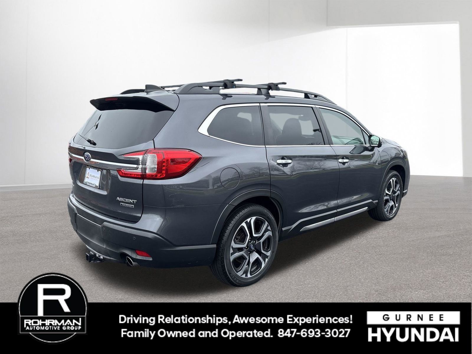 Used 2023 Subaru Ascent Touring image 9