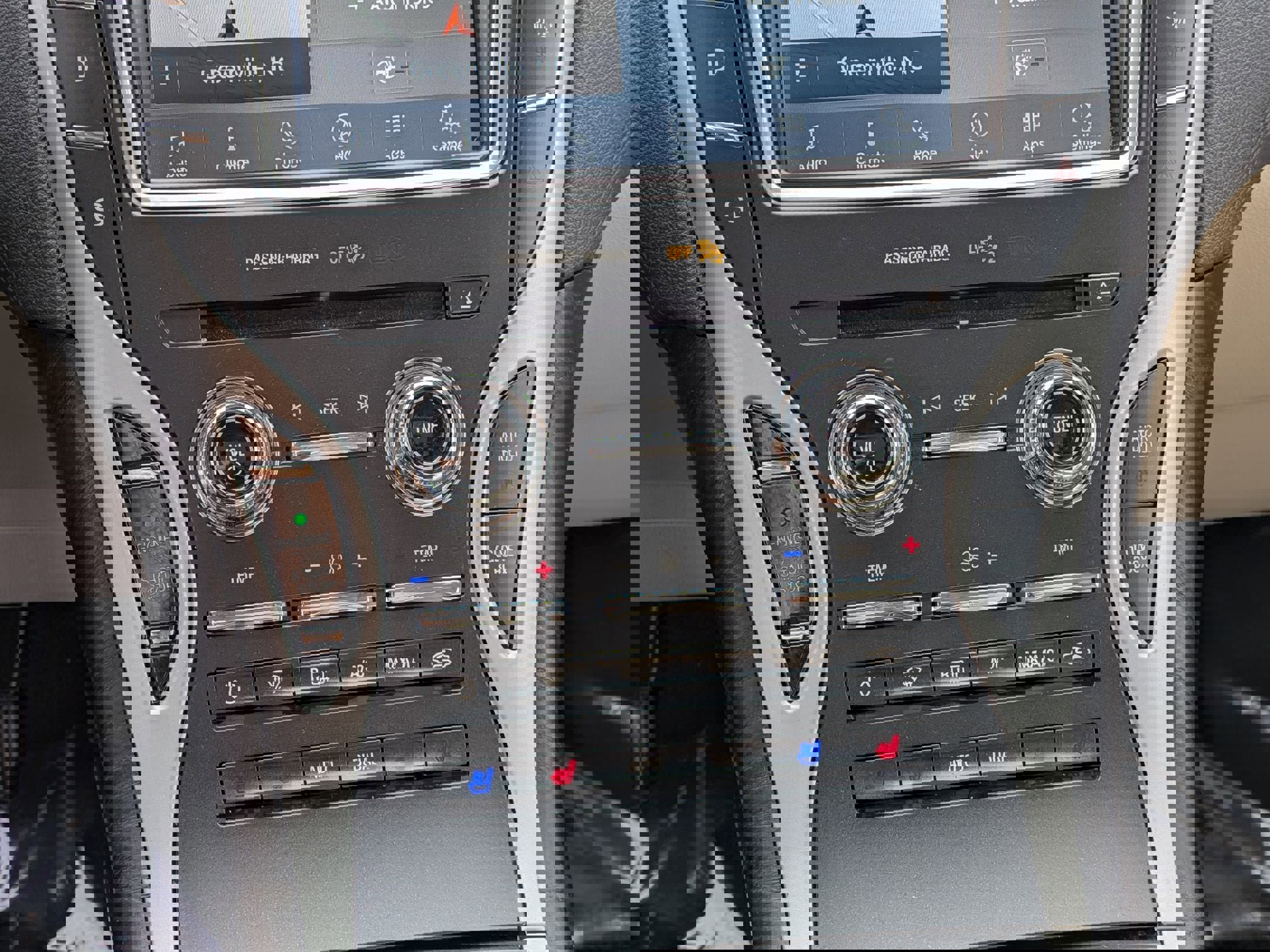 Used 2020 Lincoln Nautilus Reserve w/ Equipment Group 201A image 22