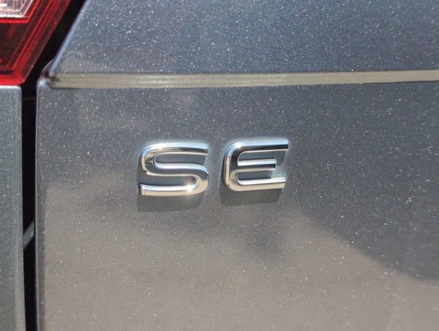 Used 2022 Volkswagen Tiguan SE FWD image 30