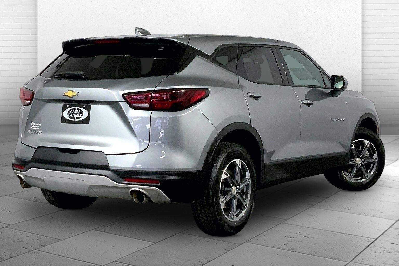 Used 2025 Chevrolet Blazer LT image 13