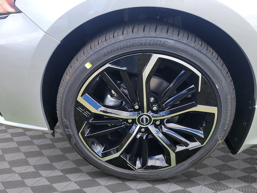 New 2025 Nissan Altima 2.5 SR w/ SR Premium Package image 12