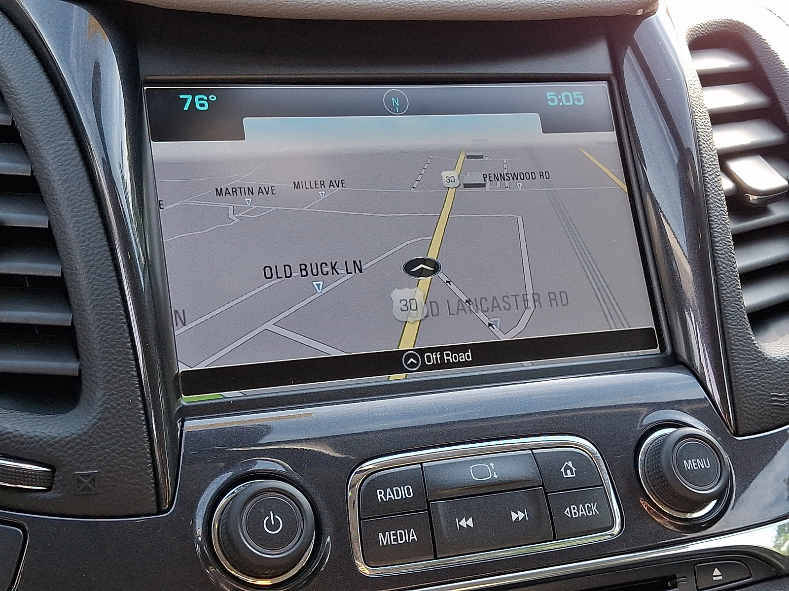 Used 2018 Chevrolet Impala Premier FWD image 17