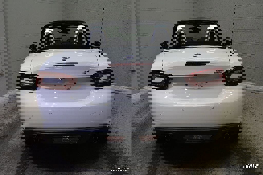 Used 2017 FIAT 124 Spider Lusso image 12