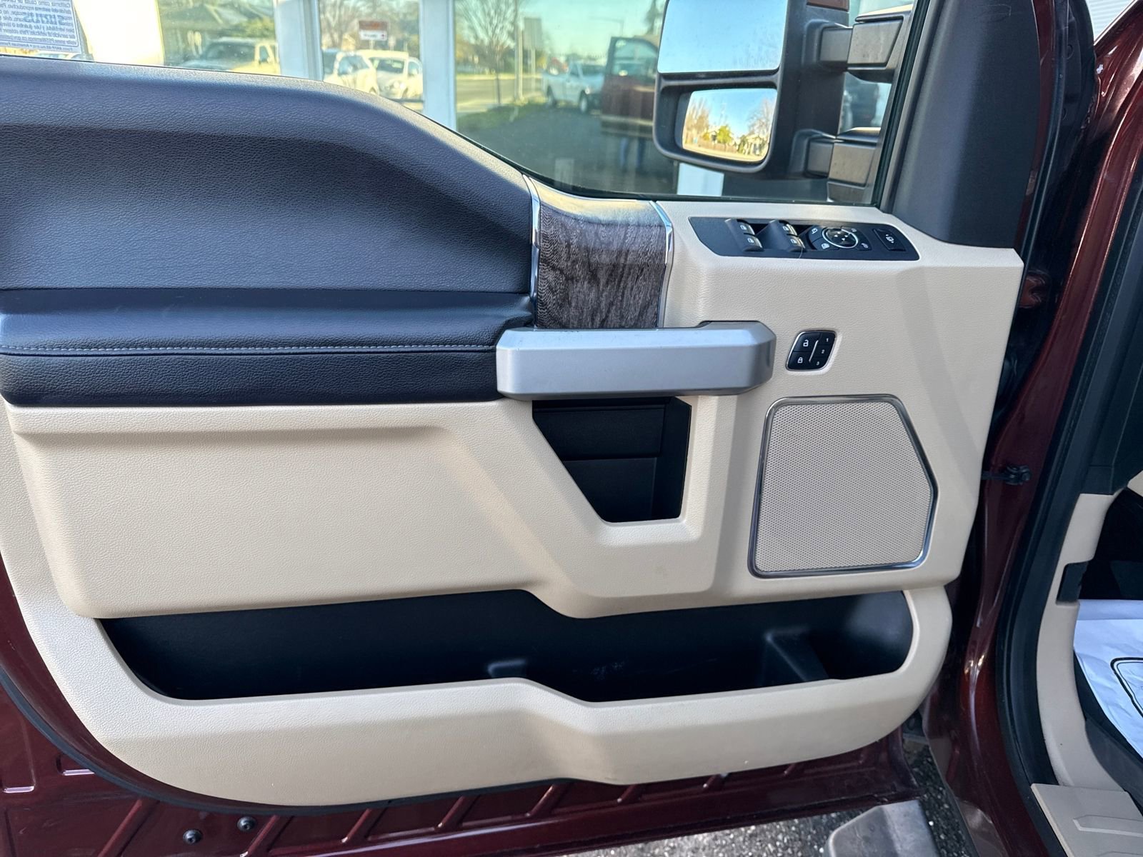 Used 2017 Ford F350 Lariat w/ Lariat Value Package image 10