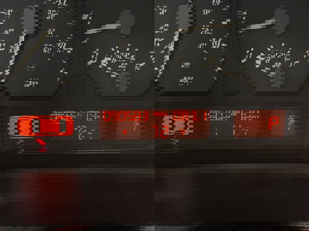 Used 2004 BMW 325Ci Coupe image 19