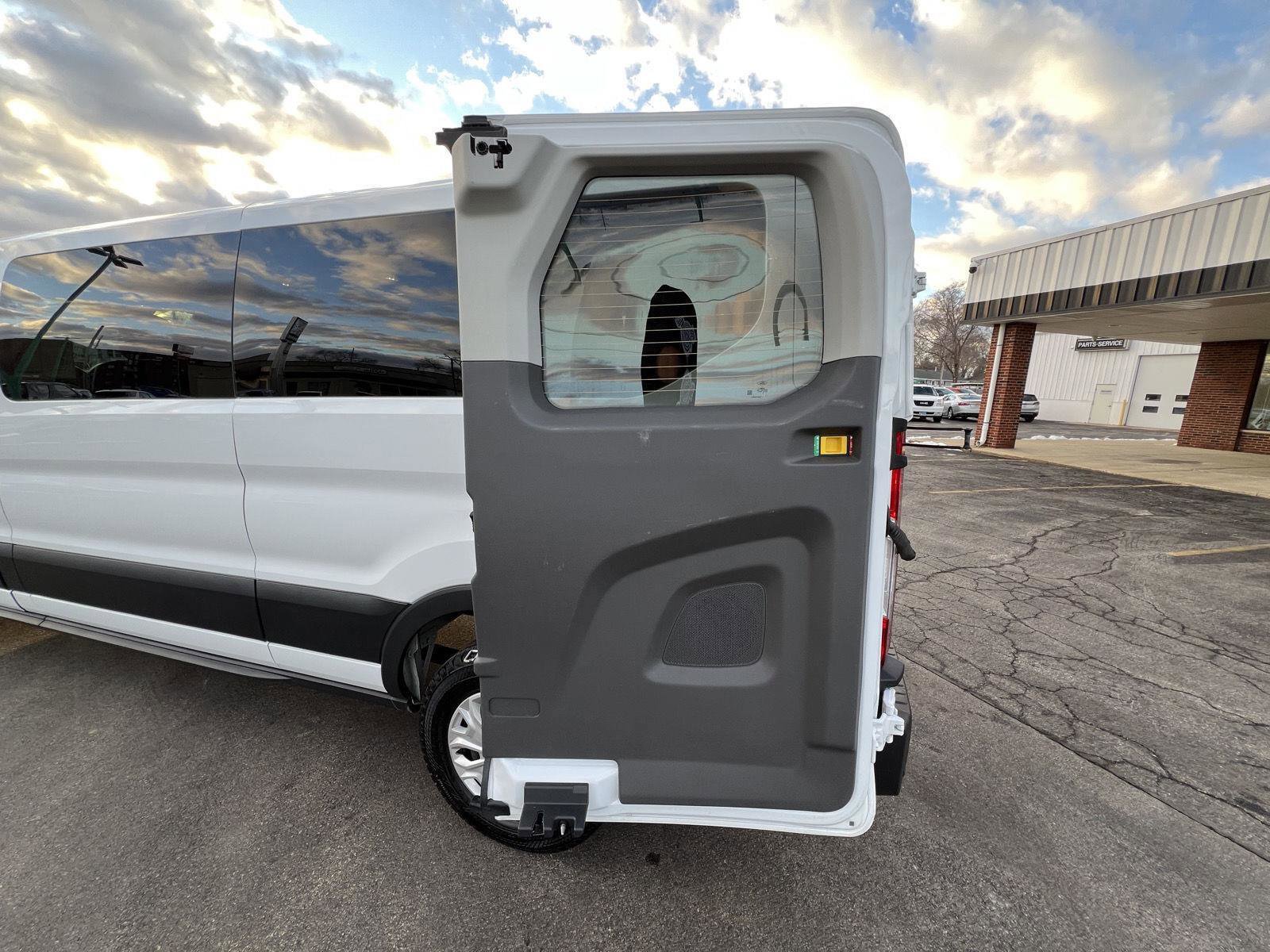 Used 2024 Ford Transit 350 XLT image 42