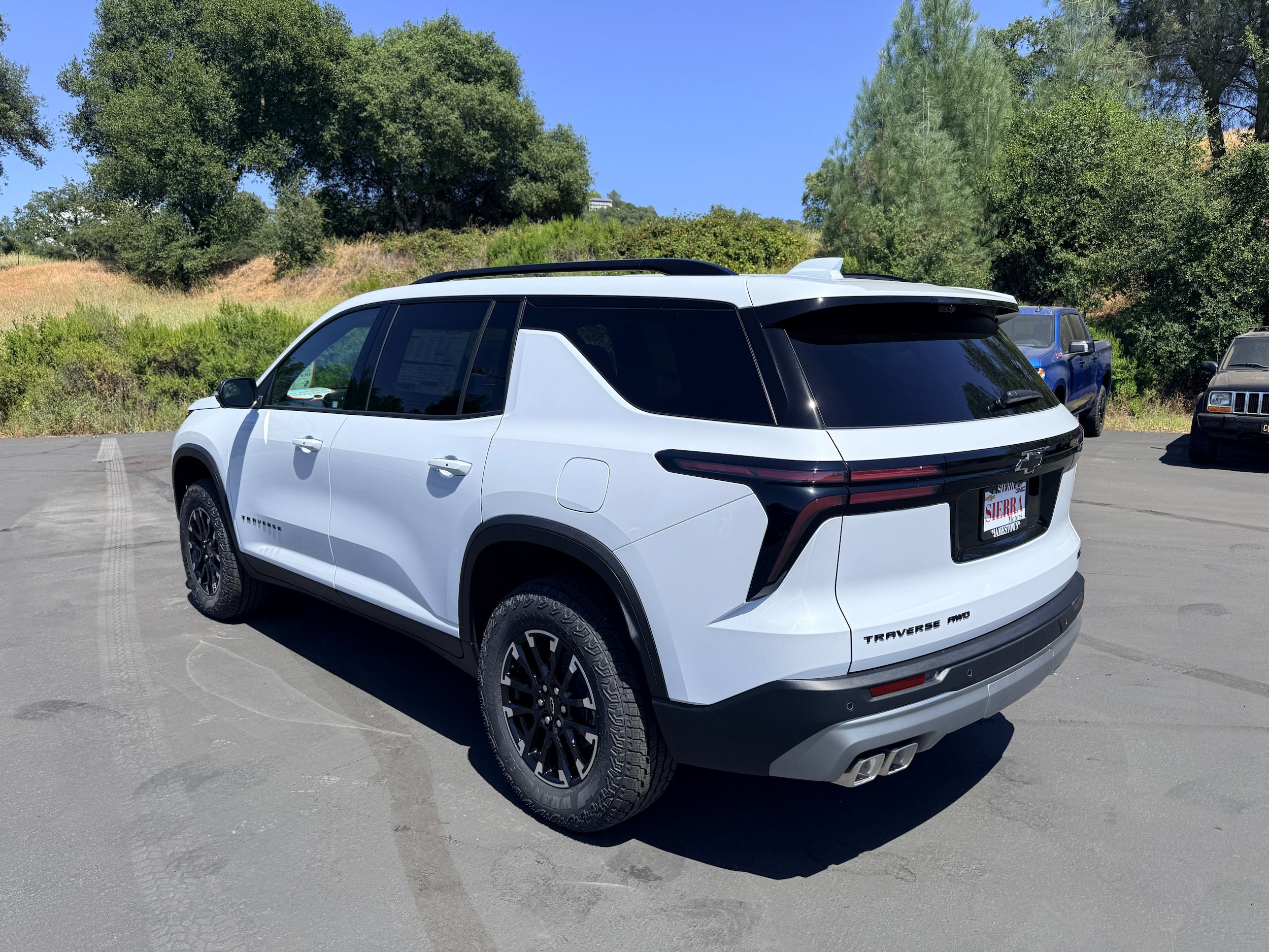 New 2026 Chevrolet Traverse Z71 w/ Driver Confidence Package AWD/4WD image 6