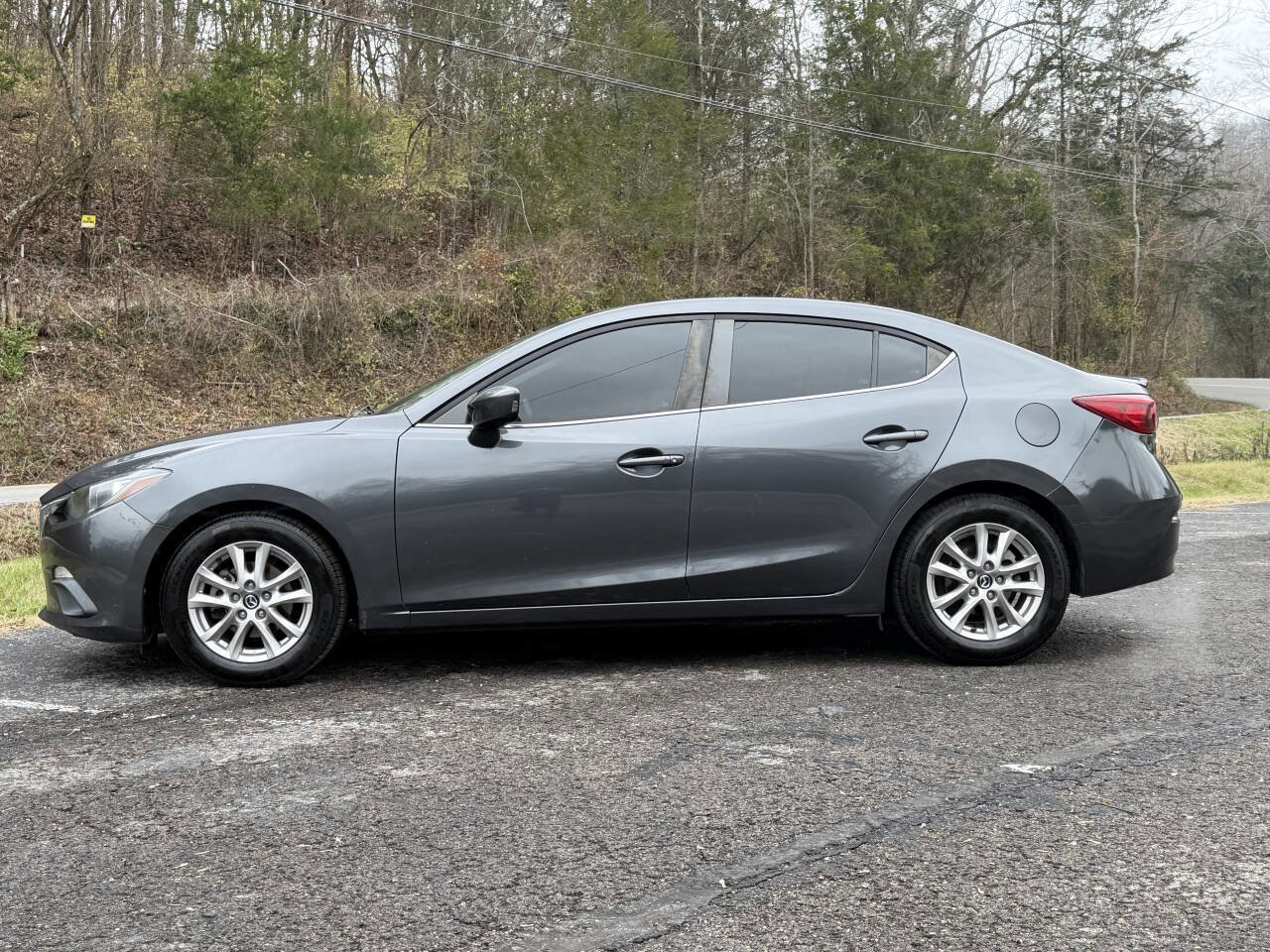 Used 2014 MAZDA MAZDA3 i Touring image 2