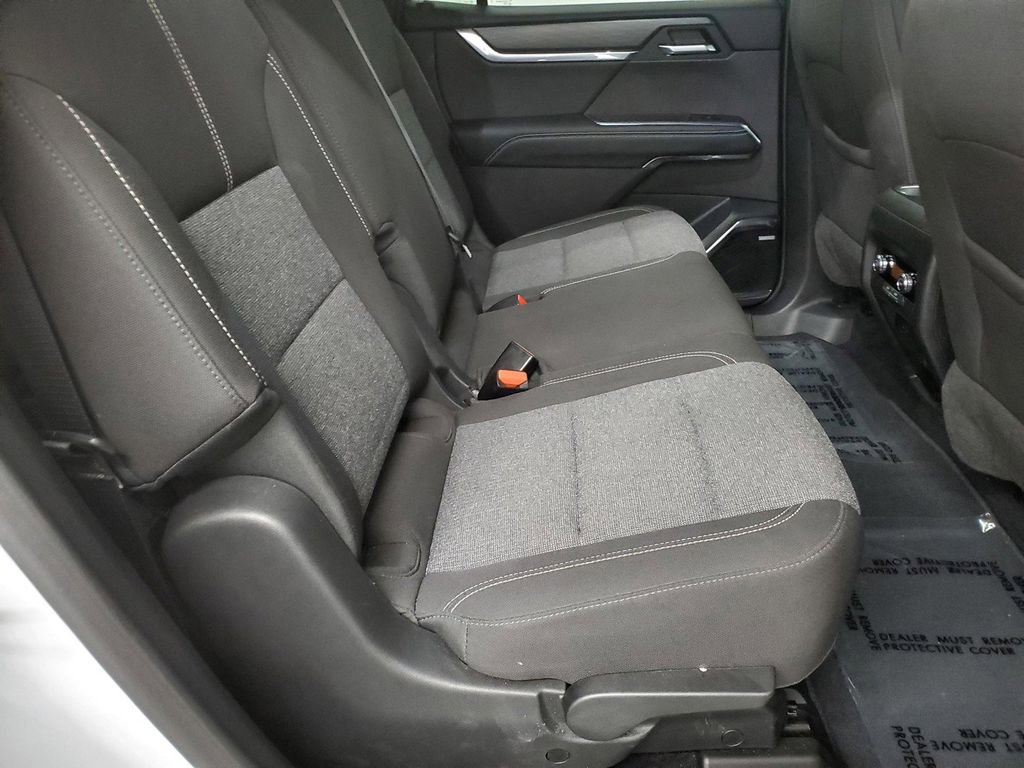 Used 2025 GMC Acadia Elevation image 20