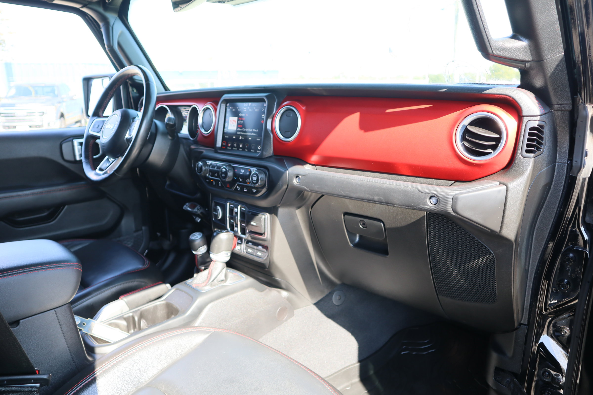 Used 2020 Jeep Gladiator Rubicon image 15