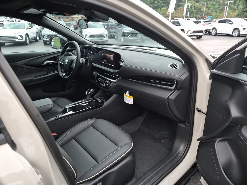 New 2026 Buick Envista Sport Touring w/ Studio Series FWD image 37