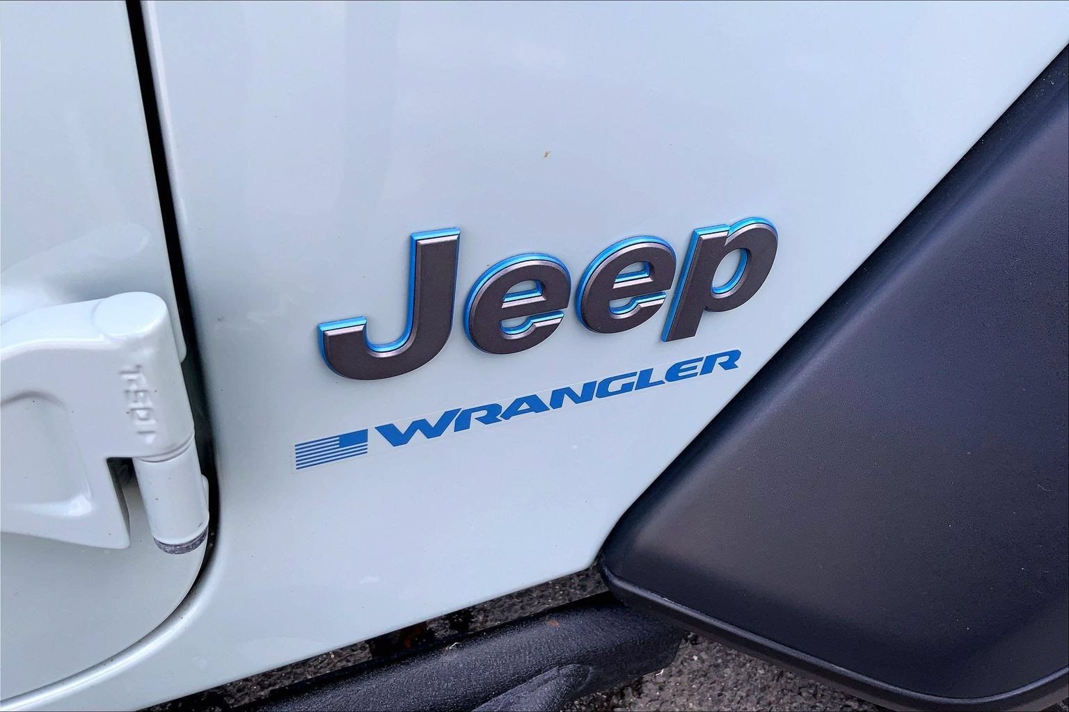 Used 2024 Jeep Wrangler Unlimited AWD/4WD image 8