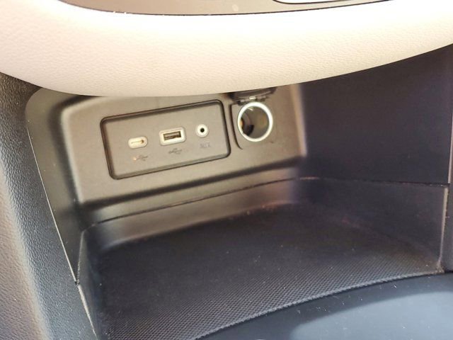 Used 2024 Chevrolet Equinox LS image 26