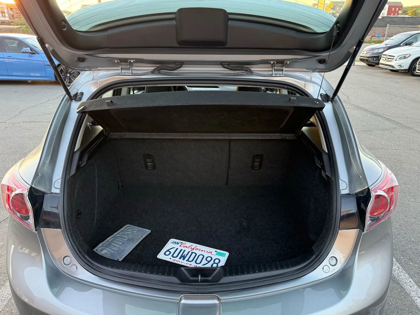 Used 2012 MAZDA MAZDA3 i Touring image 23